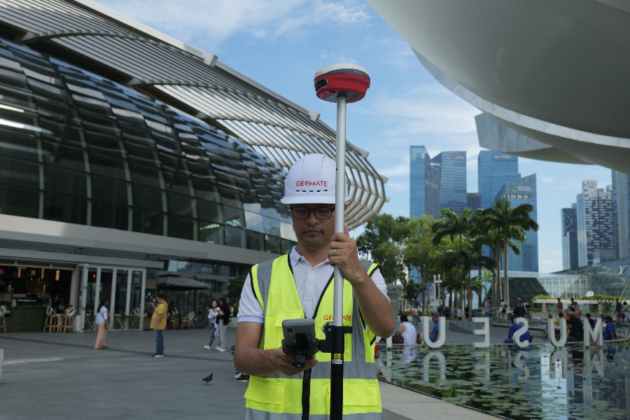 Máy định vị GPS RTK Geomate SG7 Máy định vị GPS RTK Geomate SG7